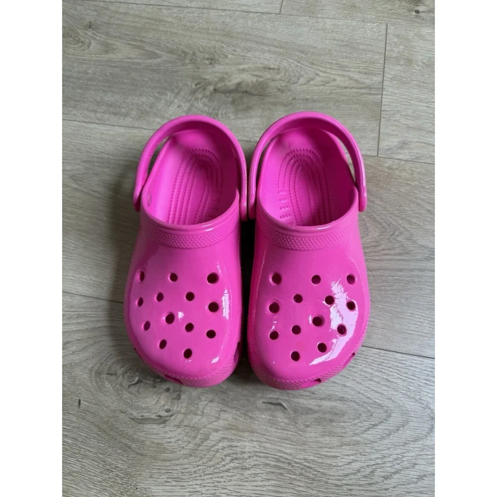EUC Kids Girls Classic Crocs Hot Pink Gloss Summer Water Shoes size 3 junior